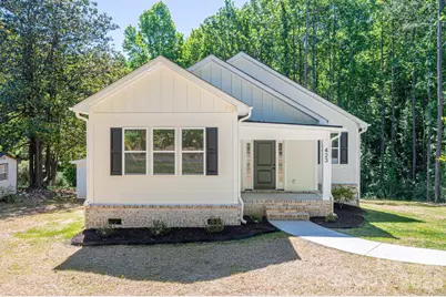 423 S Pinchback Avenue, Bessemer City, NC 28016 - Photo 1