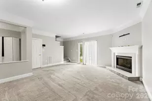 6953 Misty Pine Ln, Charlotte, NC 28217 - Photo 6