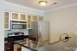 517 N Graham St, Charlotte, NC 28202 - Photo 10