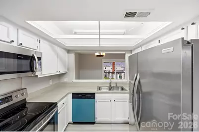 9320 South Vicksburg Park Court, Charlotte, NC 28210 - Photo 6