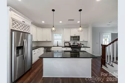 8514 Sharonbrook Drive, Charlotte, NC 28210 - Photo 2