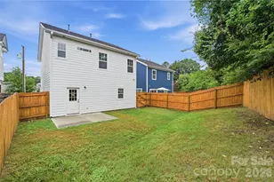 8514 Sharonbrook Dr, Charlotte, NC 28210 - Photo 32