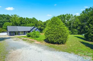 605 Brookside Dr, Monroe, NC 28110 - Photo 2