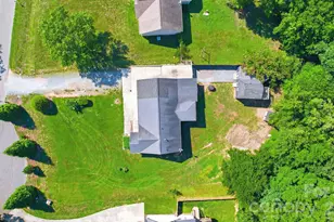 605 Brookside Dr, Monroe, NC 28110 - Photo 4
