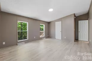 154 Ridgedale Rd, Candler, NC 28715 - Photo 22