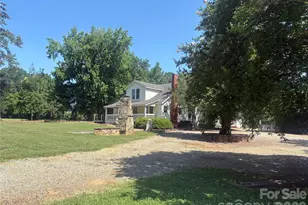 16024 Davidson-Concord Rd, Davidson, NC 28036 - Photo 2