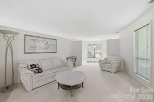3423 Tinkerbell Ln, Charlotte, NC 28210 - Photo 4