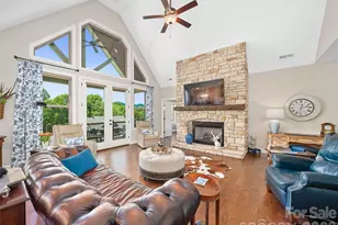 58 Sunny Morning Ct, Hendersonville, NC 28792 - Photo 4