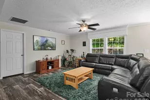 271 Sluder Branch Rd, Leicester, NC 28748 - Photo 2
