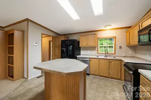 142 Josiah Ln, Hendersonville, NC 28792 - Photo 26