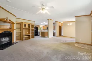 142 Josiah Ln, Hendersonville, NC 28792 - Photo 4