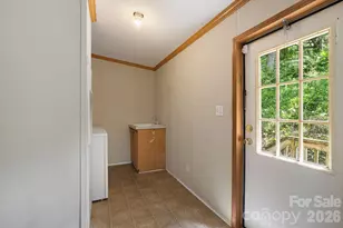 142 Josiah Ln, Hendersonville, NC 28792 - Photo 12