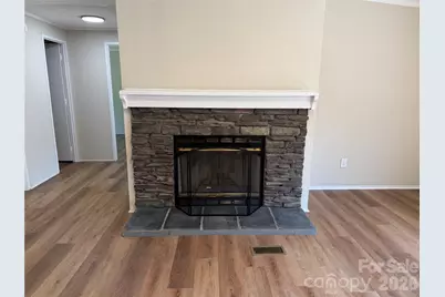 222 E Maine Avenue, Bessemer City, NC 28016 - Photo 8