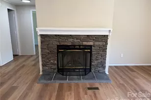 222 E Maine Ave, Bessemer City, NC 28016 - Photo 8