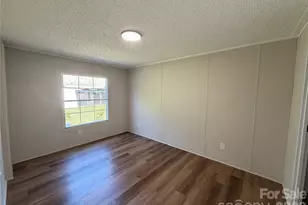 222 E Maine Ave, Bessemer City, NC 28016 - Photo 20