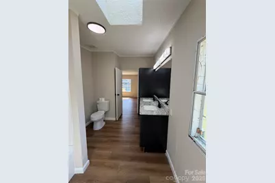 222 E Maine Avenue, Bessemer City, NC 28016 - Photo 14