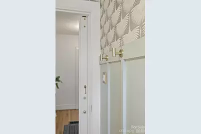 3748 The Plaza, Charlotte, NC 28205 - Photo 16