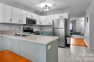 93 Stafford Ct, Fletcher, NC 28732 - Photo 12