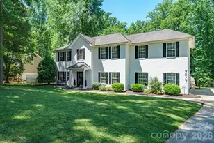 9027 Leah Meadow Ln, Charlotte, NC 28227 - Photo 36