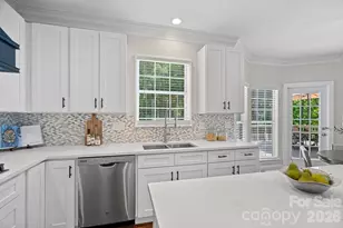 192 Sunrise Cir, Mooresville, NC 28117 - Photo 16