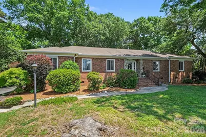 6641 Brookmeade Drive, Charlotte, NC 28226 - Photo 2