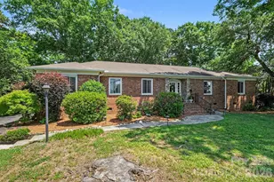 6641 Brookmeade Dr, Charlotte, NC 28226 - Photo 2