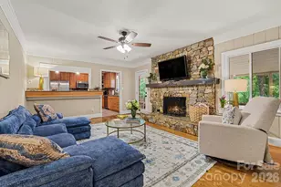 6641 Brookmeade Dr, Charlotte, NC 28226 - Photo 18