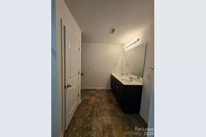 9138 Bradstreet Commons Way, Charlotte, NC 28215 - Photo 14