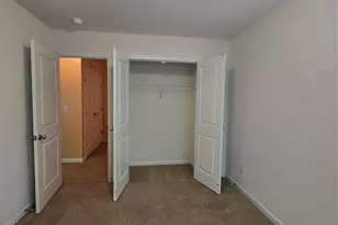 9138 Bradstreet Commons Way, Charlotte, NC 28215 - Photo 10
