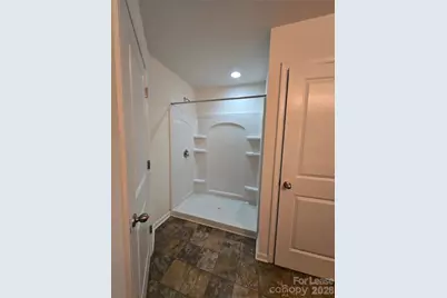 9138 Bradstreet Commons Way, Charlotte, NC 28215 - Photo 16