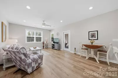 1520 28th Street Lane SE, Hickory, NC 28602 - Photo 6