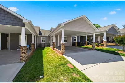 1520 28th Street Lane SE, Hickory, NC 28602 - Photo 1