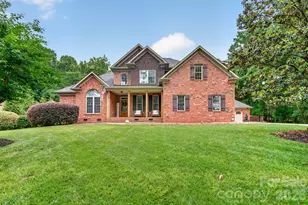 4618 Water Oak Dr, Lake Wylie, SC 29710 - Photo 1