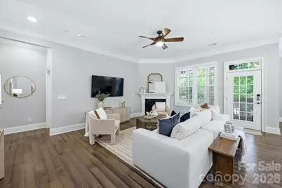 1103 N Sharon Amity Road, Charlotte, NC 28211 - Photo 10