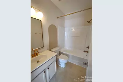 8606 Beaver Creek Drive, Charlotte, NC 28269 - Photo 10