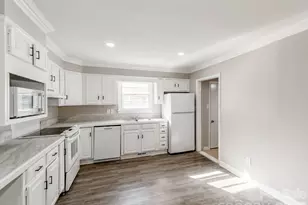 814 Wilbrown Cir, Charlotte, NC 28217 - Photo 10