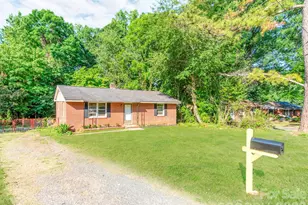 814 Wilbrown Cir, Charlotte, NC 28217 - Photo 2