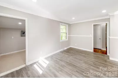 814 Wilbrown Circle, Charlotte, NC 28217 - Photo 8