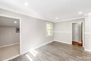 814 Wilbrown Cir, Charlotte, NC 28217 - Photo 8
