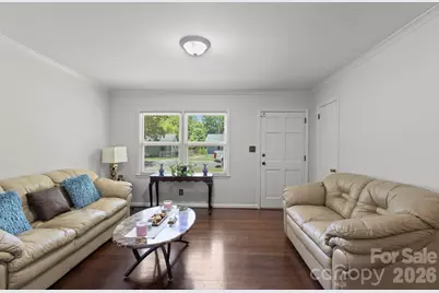 3326 Dunaire Drive, Charlotte, NC 28205 - Photo 6