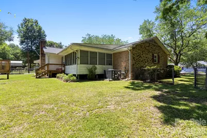 3326 Dunaire Drive, Charlotte, NC 28205 - Photo 42