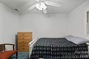 3326 Dunaire Dr, Charlotte, NC 28205 - Photo 18