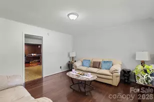 3326 Dunaire Dr, Charlotte, NC 28205 - Photo 8