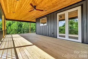 221 Coopers Dr, Hendersonville, NC 28739 - Photo 6