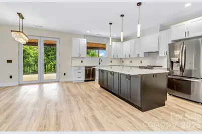 221 Coopers Drive, Hendersonville, NC 28739 - Photo 14