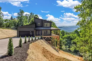221 Coopers Dr, Hendersonville, NC 28739 - Photo 2