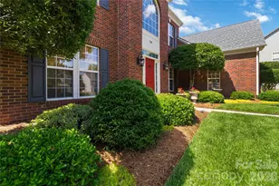 544 St George Rd, Fort Mill, SC 29708 - Photo 6