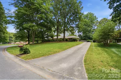 5705 Foxcrest Drive, Mint Hill, NC 28227 - Photo 4