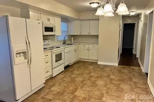 1040 Clanton Rd, Charlotte, NC 28217 - Photo 4