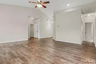 510 Ruxton Ct, Charlotte, NC 28214 - Photo 8